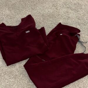 Figs Maroon Scrub set
